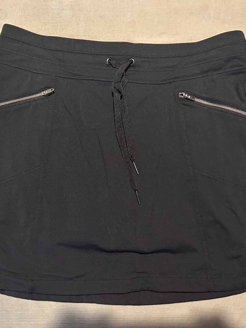 ATHLETA Metro Black Activewear Hiking Golf Skort Size Small